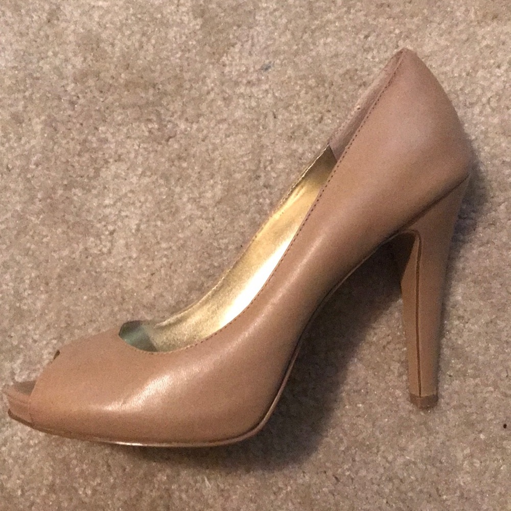 Nine West Nude heel